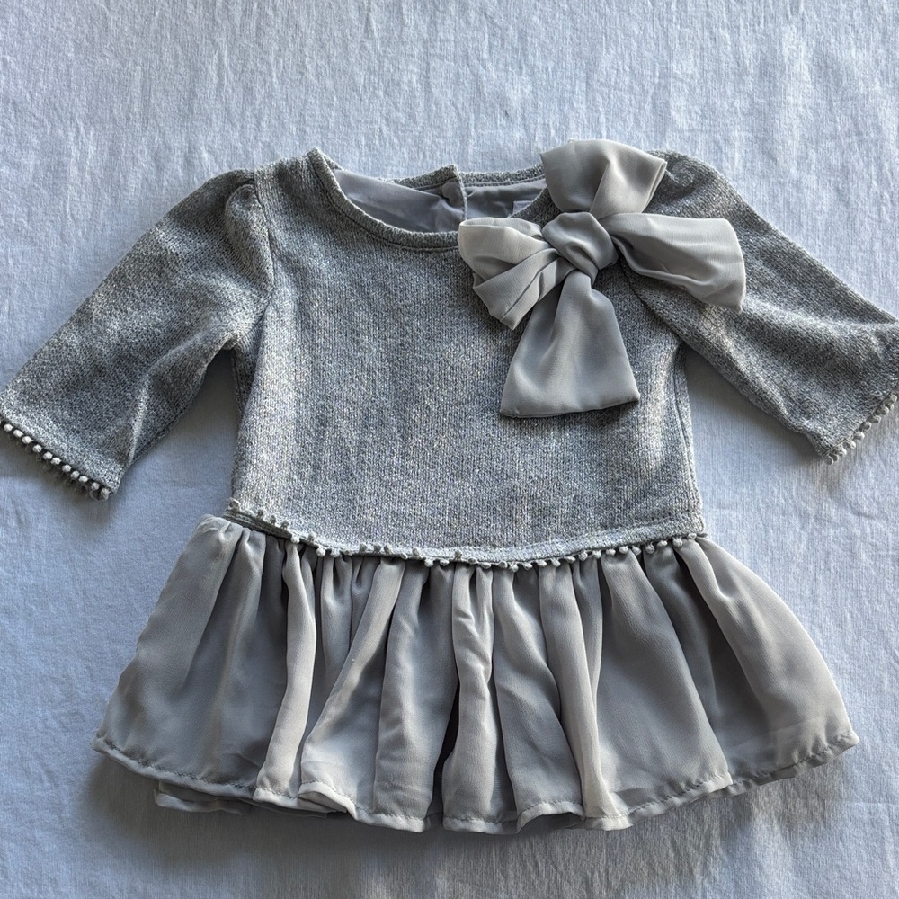 Camilla Elegant Gray Holiday Top Silver threads bow pleated skirt lined